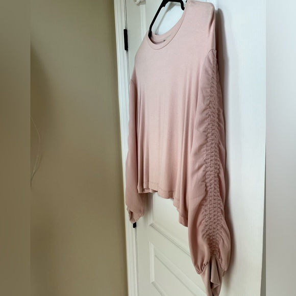 Zara long sleeve shirt-cinched detailed balloon arms in different texture - Picture 4 of 6